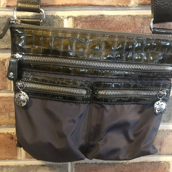 Brighton Crossbody Purse Outside pockets Weatherproof Faux Alligator Skin Hiking - Picture 4 of 13